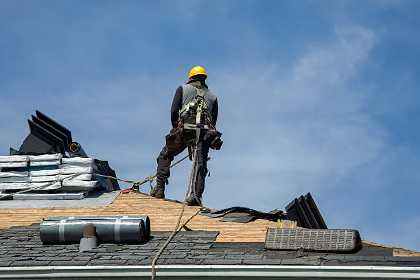 Professional Roof Installation technician working in Tipton, CA